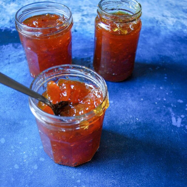 Easy Seville orange marmalade