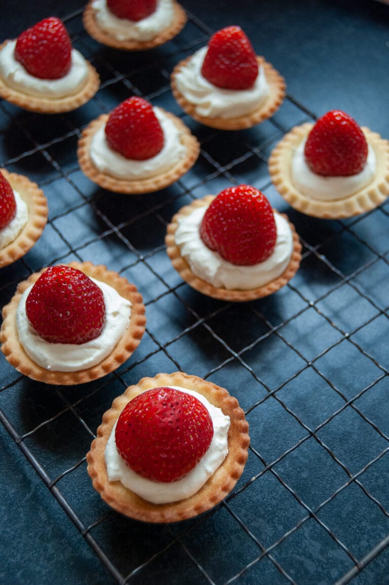 Easy Strawberry Tarts Something Sweet Something Savoury