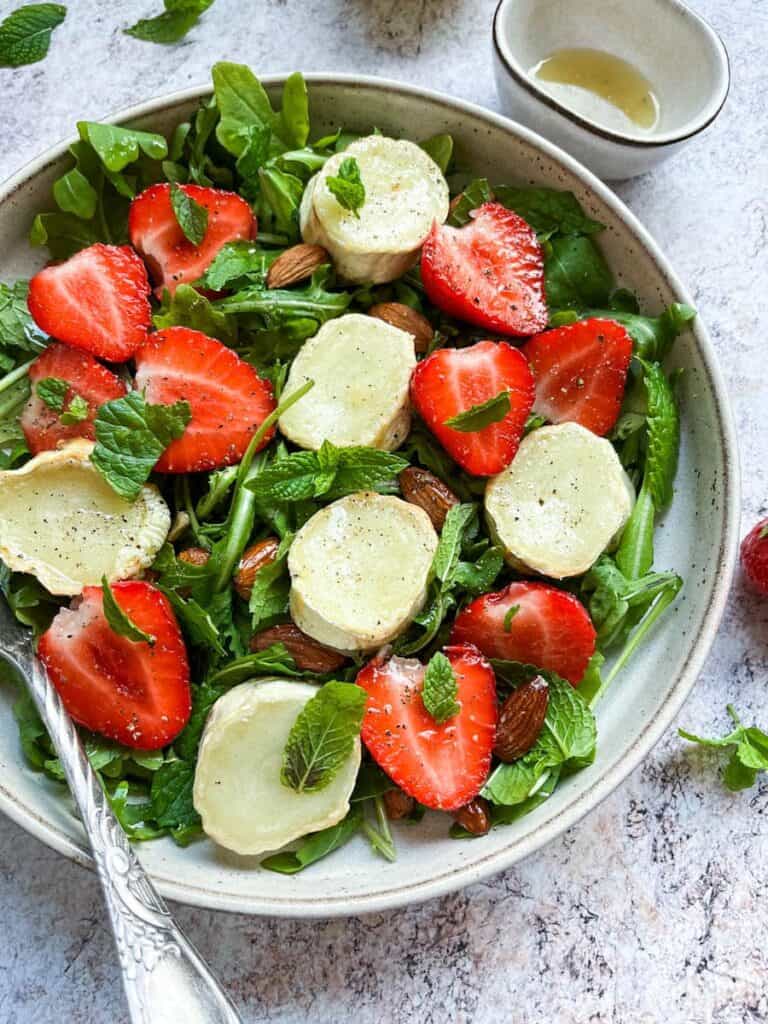 Strawberry and grilled goat's cheese salad Something Sweet Something