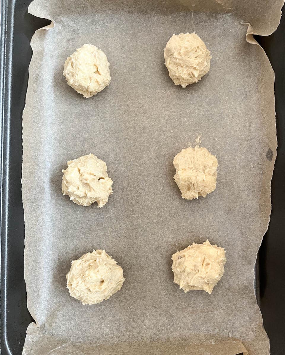 White chocolate macadamia nut cookies - Something Sweet Something Savoury